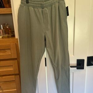 Beyond Yoga Men's Olive Joggers